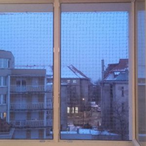 SIATKA OCHRONNA NA OKNO