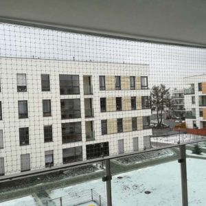 5. MONTAZ BEZINWAZYJNYCH (BEZ WIERCENIA W ELEWACJI) SIATKI DLA KOTA