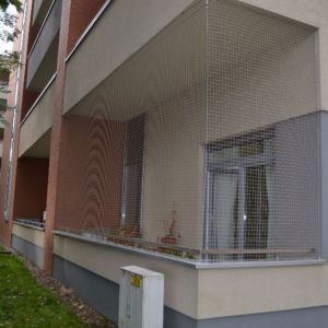 MONTAŻ SIATKI BALKONOWEJ - POZNAŃ