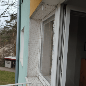 WYDZIELENIE OKNA Z BALKONU - MONTAŻ SIATKI DLA KOTÓW GDAŃSK