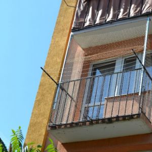 MONTAŻ SIATKI DLA KOTA Z PODNOSZONYM FRONTEM - GDAŃSK