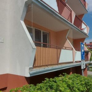 MONTAŻ SIATKI OCHRONNEJ NA BALKONIE - OLSZTYN
