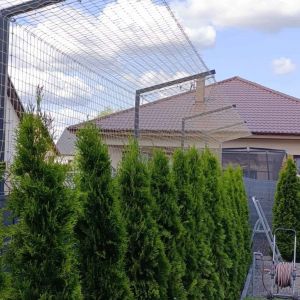 ZABEZPIECZENIE FRAGMENTU OGRODU  DLA KOTÓW - POZNAŃ