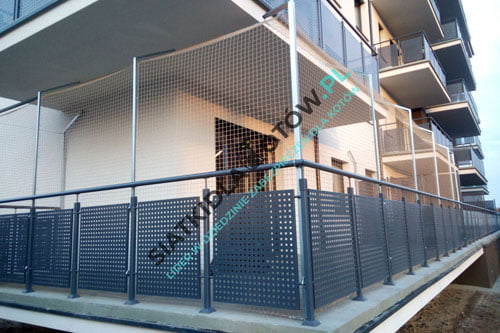 Siatka na balkon i okno dla kota - jaką wybrać?